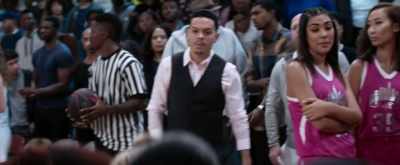 Stay focused,
get the rock to Shelby, - She Ball