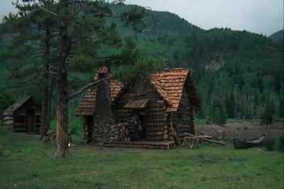 Stay here. - The Adventures of the Wilderness Family