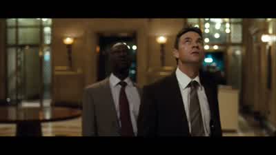Stay here. - Hitman