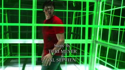 Stay in the center of your cell. - Smallville