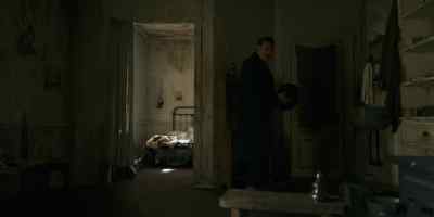 - Stay off the streets
until I get back. - The Alienist