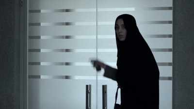 - Stay outside.
- No, come in. - No Date, No Signature