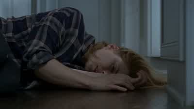 - - Stay outside, Ron! - The Walking Dead
