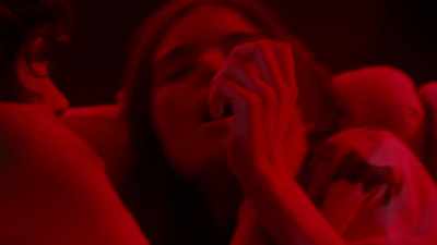 Stay with me. Okay? Okay?
- Uh-huh. - Smart Home Killer