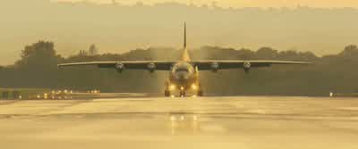 Stay with the plane. - World War Z