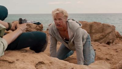 Stay where you are! - NCIS: Hawai'i