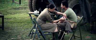 Stealing from a running train. - Wow! - Rangoon
