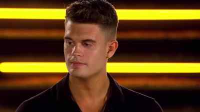 Stella and Layla,
you are now single. - Love Island Australia