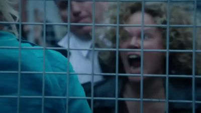 Step back, lady. - Wentworth
