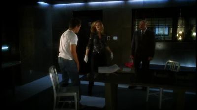 Step on the paper. - CSI: Crime Scene Investigation