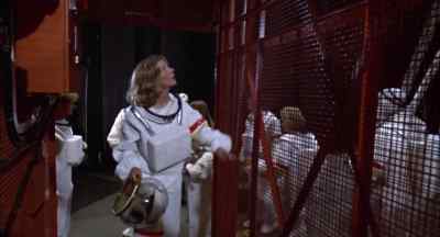 Step right up here. - Futureworld