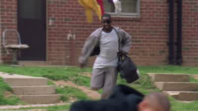 - Step, shorty. - The Wire