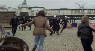 - Steph, come on!
- Jimmy! - Quadrophenia