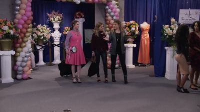 [Stephanie] Wow! - Fuller House