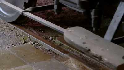 Stephen has brought in a
specialist team of engineers - Great Rail Restorations with Peter Snow