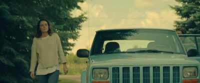 [Stephen] Come on. I know.
[Marigold] I can do it. - The Marsh King's Daughter