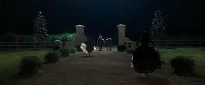 Stephen, how you like my new duds? - Django Unchained