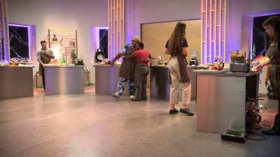 -STEPHENIE: Can I have a hug.
-(Daniel giggles) - Secret Chef