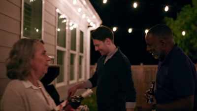 - Steve, leave jared alone.
You asked him to cook. - The Neighbors Are Watching