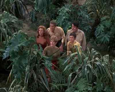- Steve! Use your knife!
- Keep goin', Dan! - Land of the Giants