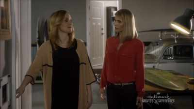 Steve would jump on the computer - Garage Sale Mystery: The Beach Murder