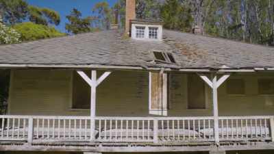 [Steven] Elsewhere a series
of bucolic structures - Mysteries of the Abandoned