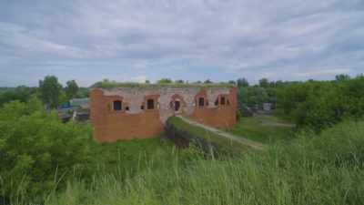 [Steven] Meanwhile,
as the remaining
Russian troops - Mysteries of the Abandoned
