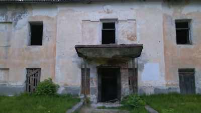 [Steven] These hunkered down
military constructions - Mysteries of the Abandoned