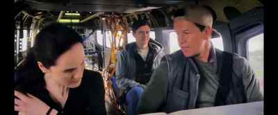 Stewardess, is there
a meal on this flight - Flight Risk