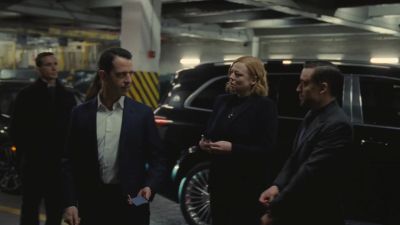 - Stewy?
- Yeah, wobble. - Succession