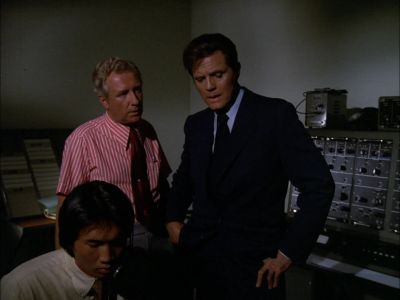STILL CIRCLING. - Hawaii Five-O