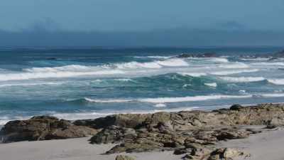 Still hopeful
for that big swell, - Edge of the Earth
