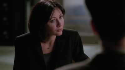 Still think you're a hero,
Whitelighter? - Charmed