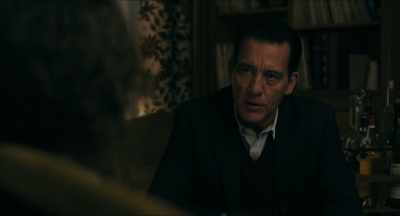 Still, we're sitting here
because your father got shot - Monsieur Spade