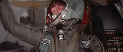 Still zero pressure.
The packs aren't starting. - Bombers B-52