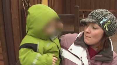 Stokes: TRACY ROWLEE
IS TRYING TO STAY STRONG - Hometown Homicide