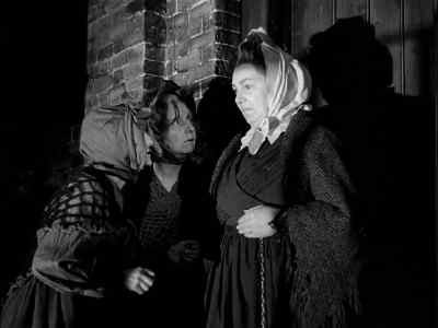 - Stone dead.
- What was it, mistress? - Oliver Twist