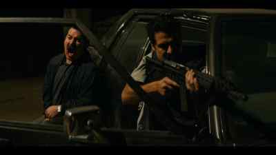 Stop! Cease fire! - Narcos: Mexico
