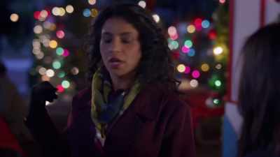 - Stop.
- [chuckles] - Christmas at the Drive-In