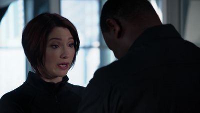 Stop, don't cry. - Supergirl