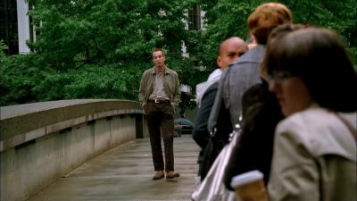 Stop. Don't move. - Fringe