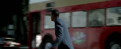 Stop! FBI! I need this motorcycle. -No way, man. -Get off! - Rush Hour