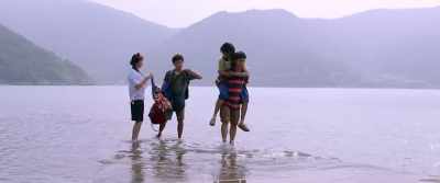 Stop fighting over who'll carry her.
It's my turn. - Unforgettable