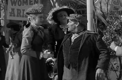 Stop this fighting! - Abbott and Costello Meet Dr  Jekyll and Mr  Hyde