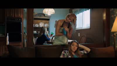 Stop. Hey, I've an idea. What? It got away. - It Follows