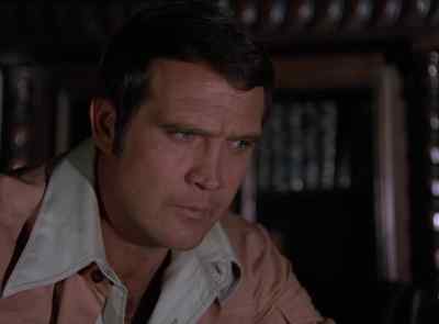 Stop him. He's got Tanya. - The Six Million Dollar Man