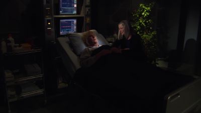 Stop it. - Stargate SG-1