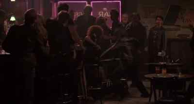 - Stop it!
- Terry, Terry, wait. Hold it. - State of Grace