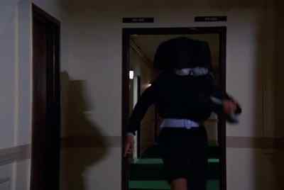 Stop that man! - Moonlighting
