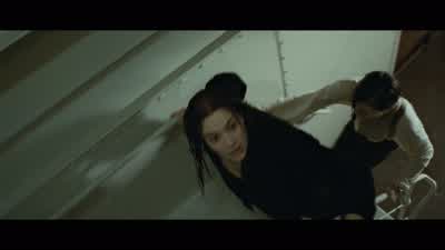 Stop pushing! - Titanic